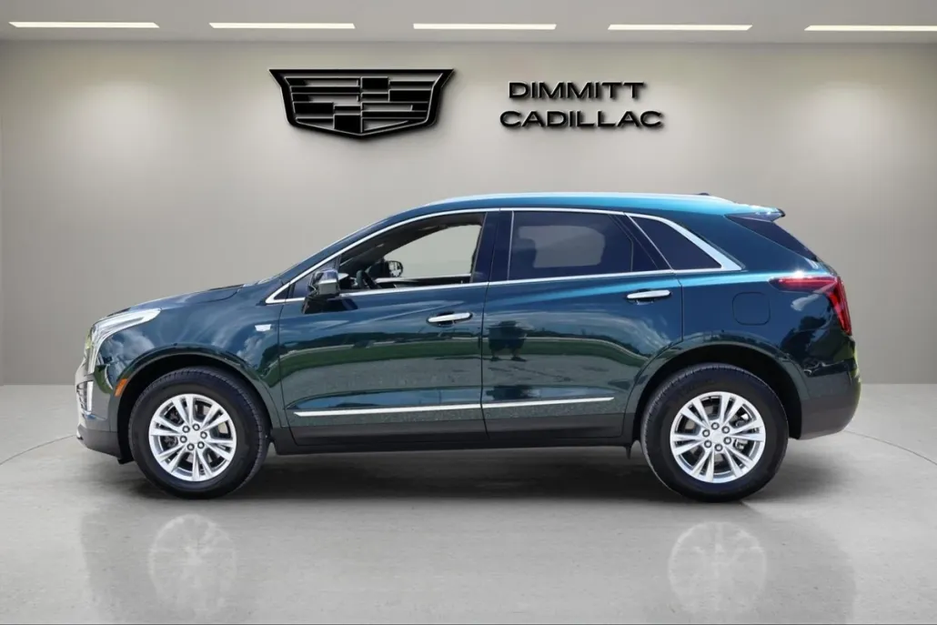 2024 Cadillac XT5 Luxury photo 1