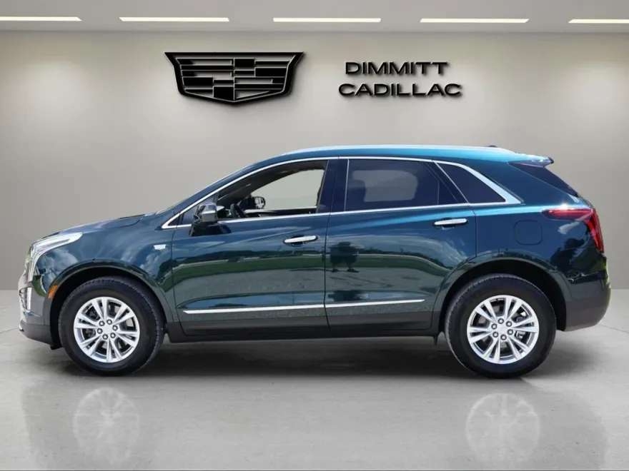 2024 Cadillac XT5 Luxury photo 1