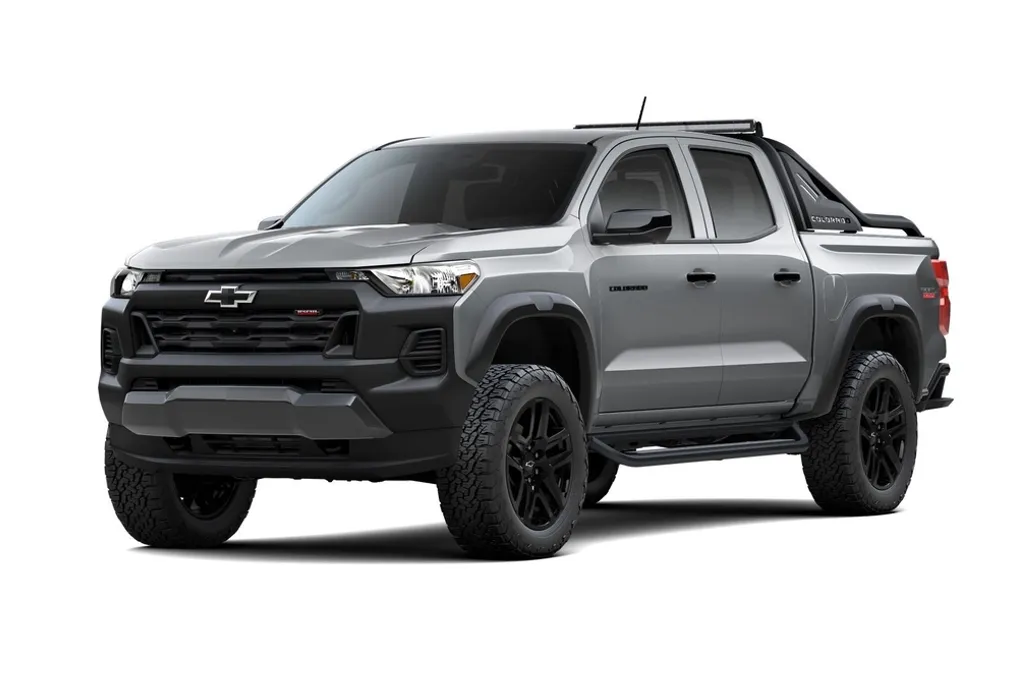 2025 Chevrolet Colorado Trail Boss photo 1