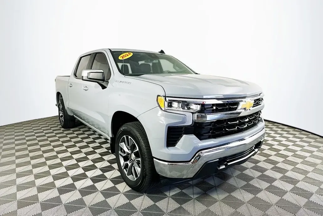 2024 Chevrolet Silverado 1500 LT photo 1