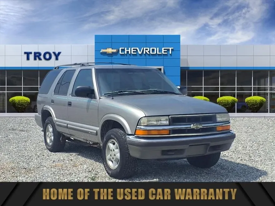 2000 Chevrolet Blazer LS photo 1