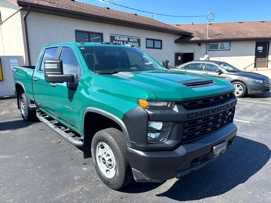 2021 Chevrolet Silverado 2500HD LT photo 1