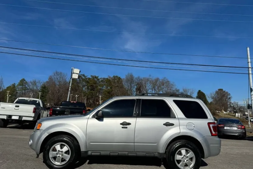 2012 Ford Escape XLT photo 1