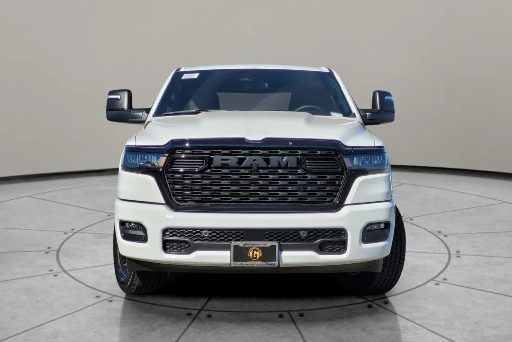 2025 Ram 1500 Tradesman photo 1