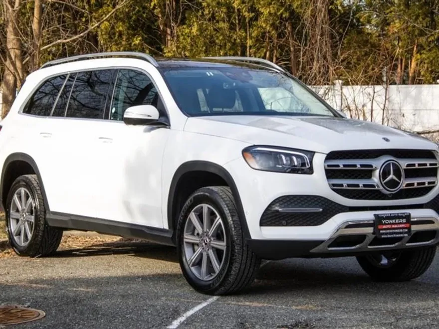 2023 Mercedes Benz GLS 450 4MATIC photo 1