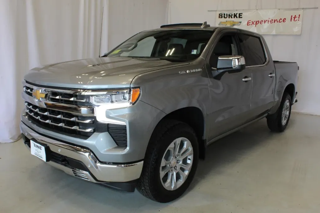 2025 Chevrolet Silverado 1500 LTZ photo 1