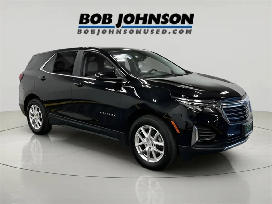 2022 Chevrolet Equinox LT photo 1
