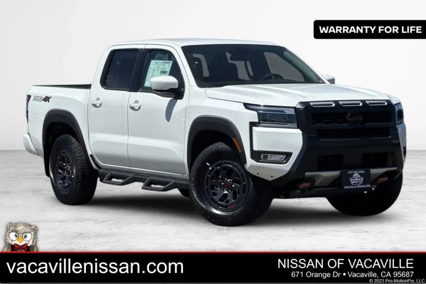 2025 Nissan Frontier Crew Cab PRO-4X photo 1