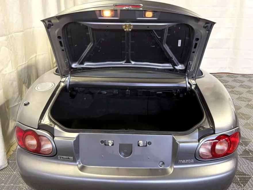 2003 Mazda MX-5 Miata Miata Sport photo 8