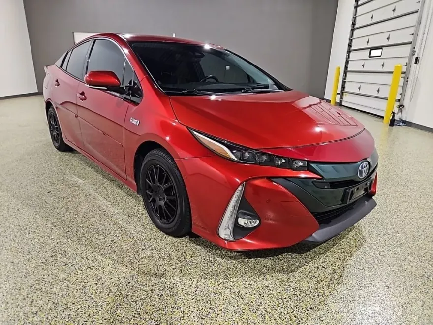 2018 Toyota Prius Prime Plus Premium Advanced photo 1