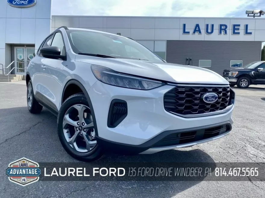 2025 Ford Escape ST-Line photo 1