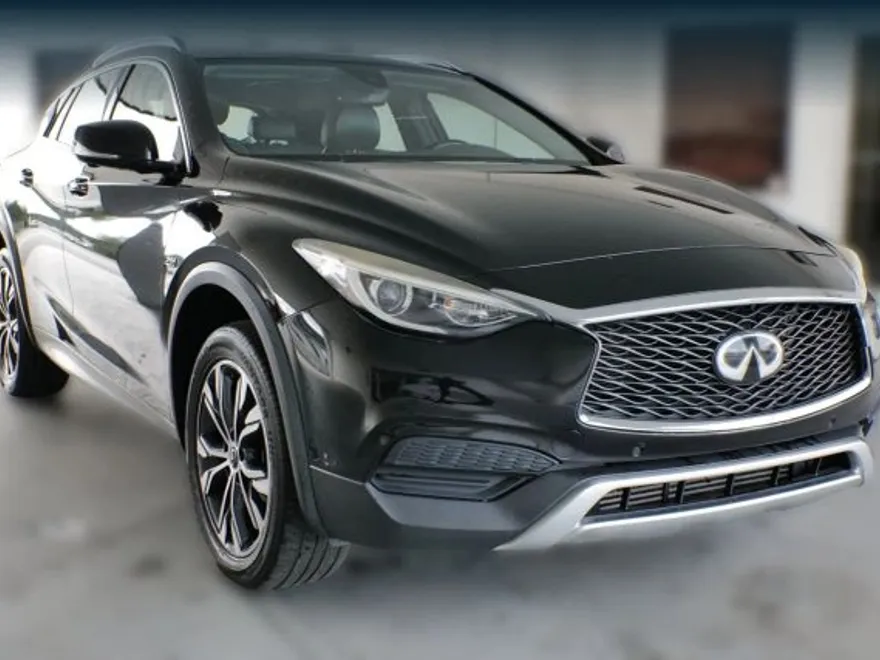 2019 Infiniti QX30 Luxe Sport photo 1