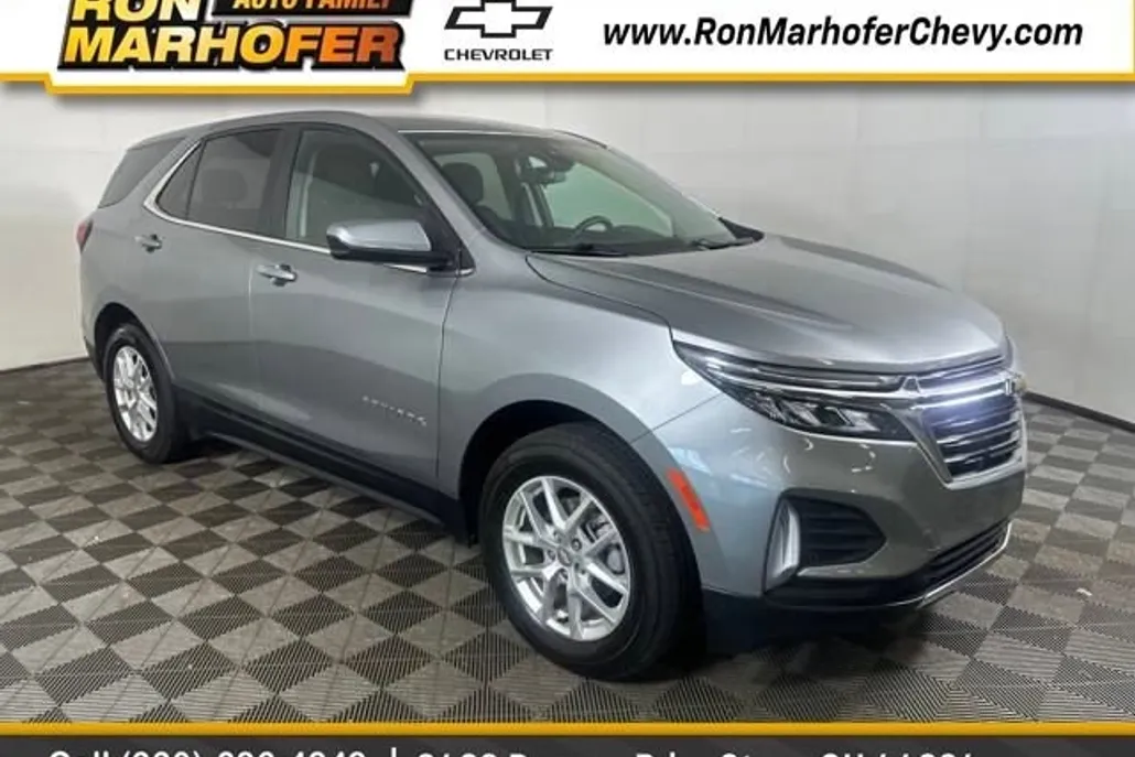 2023 Chevrolet Equinox LT photo 1