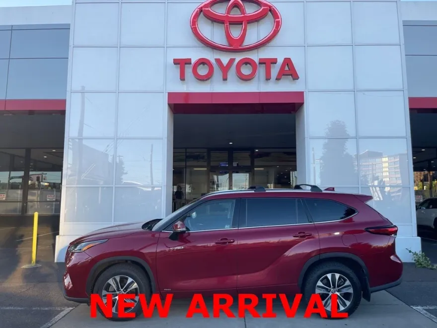 2021 Toyota Highlander Hybrid XLE photo 1