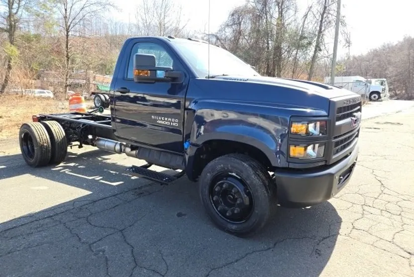 2024 Chevrolet Silverado 4500HD Work Truck photo 1