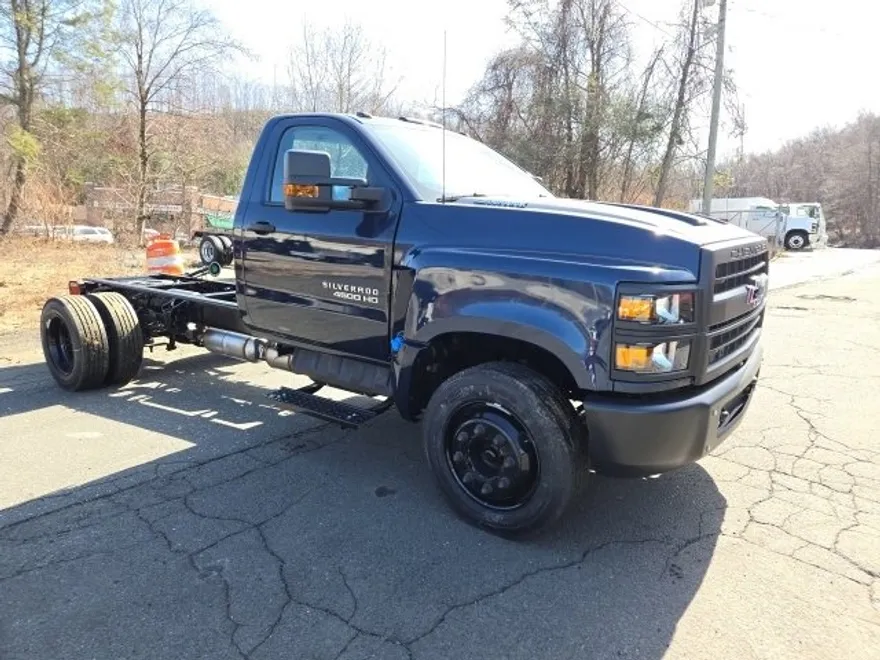 2024 Chevrolet Silverado 4500HD Work Truck photo 1