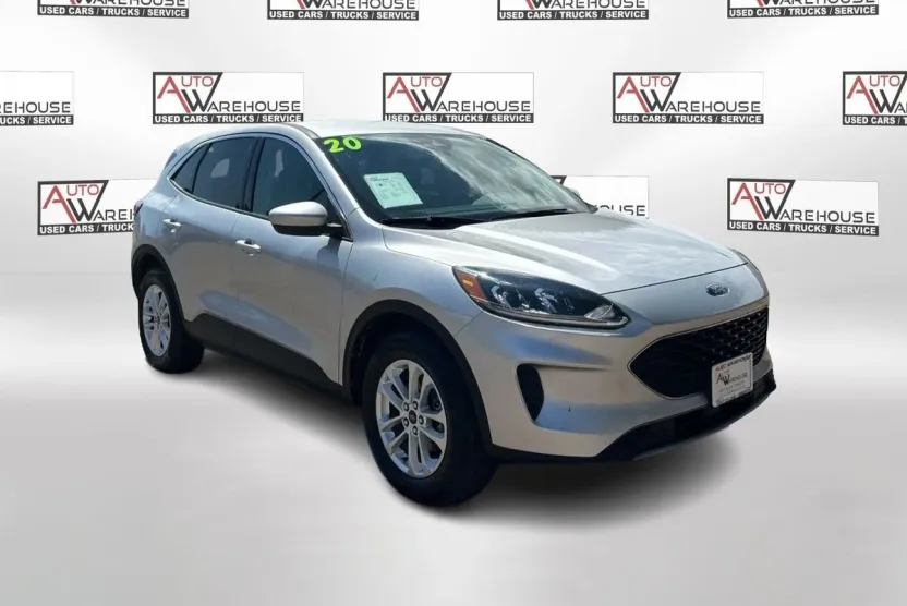 2020 Ford Escape SE photo 1