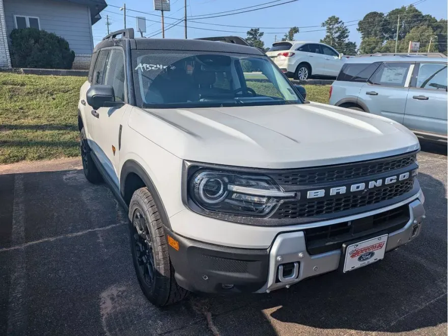 2025 Ford Bronco Sport Badlands photo 1