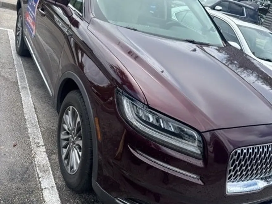 2023 Lincoln Nautilus Standard photo 1