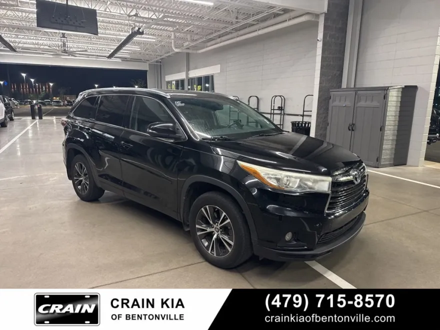 2016 Toyota Highlander XLE photo 1