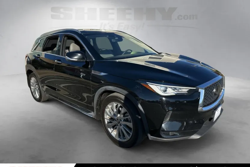 2023 Infiniti QX50 Luxe photo 1