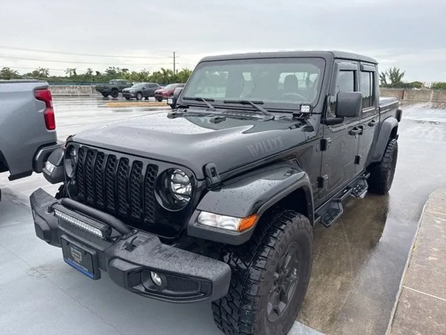 2022 Jeep Gladiator Willys photo 1