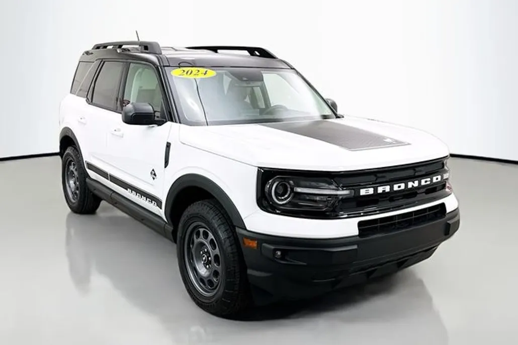2024 Ford Bronco Sport Outer Banks photo 1