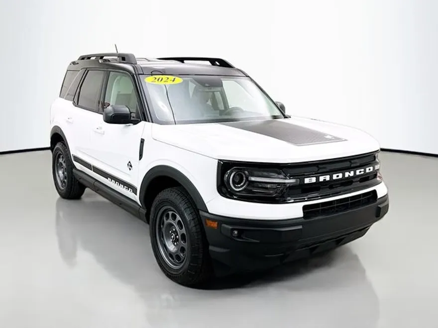 2024 Ford Bronco Sport Outer Banks photo 1