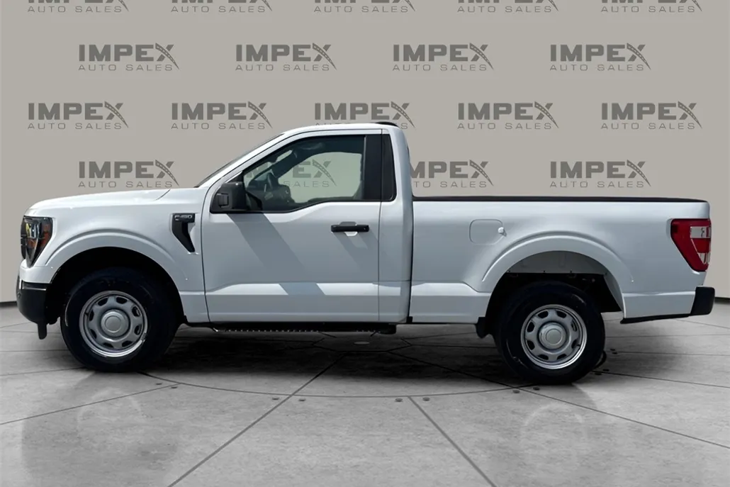 2023 Ford F-150 XL photo 1