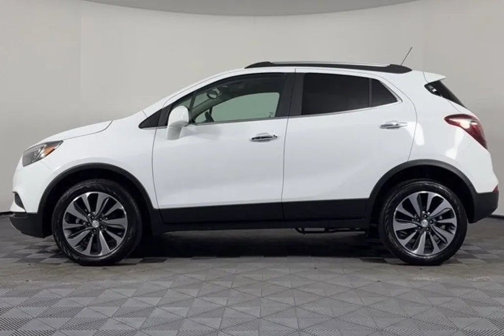 2022 Buick Encore Preferred photo 1