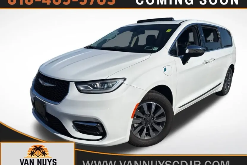 2023 Chrysler Pacifica Hybrid Limited photo 1