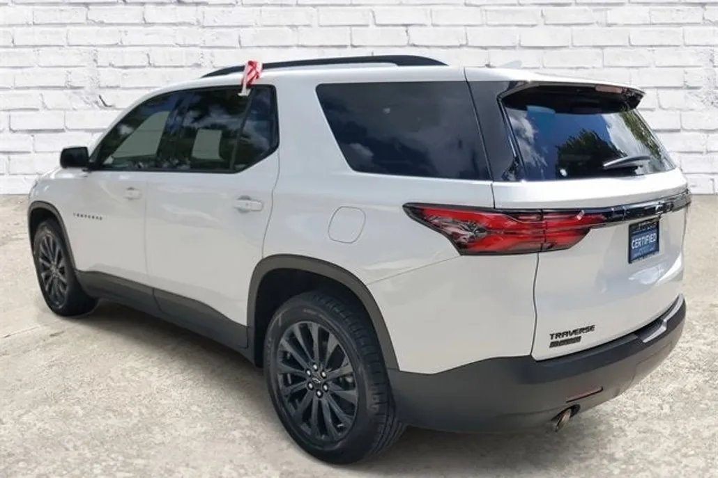2023 Chevrolet Traverse RS photo 1