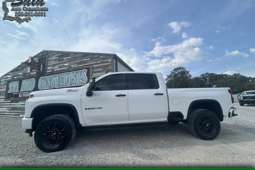 2021 Chevrolet Silverado 2500HD LTZ photo 1