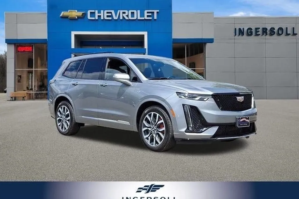 2024 Cadillac XT6 Sport photo 1