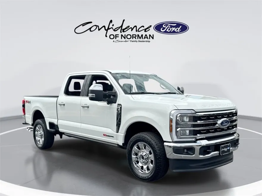 2025 Ford F-350 King Ranch photo 1