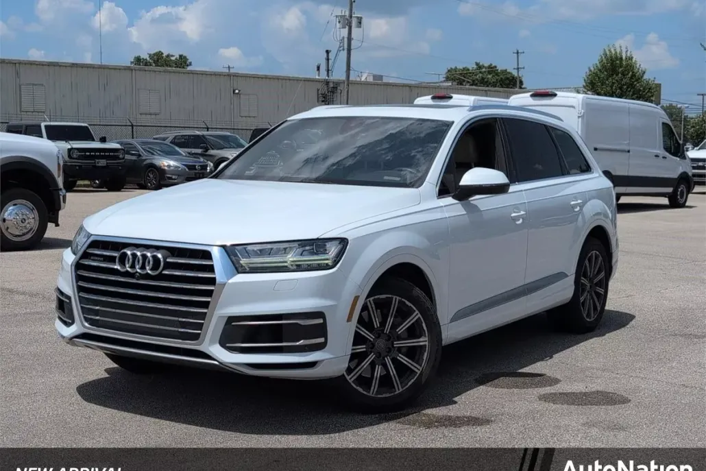 2017 Audi Q7 3.0 Premium Plus photo 1