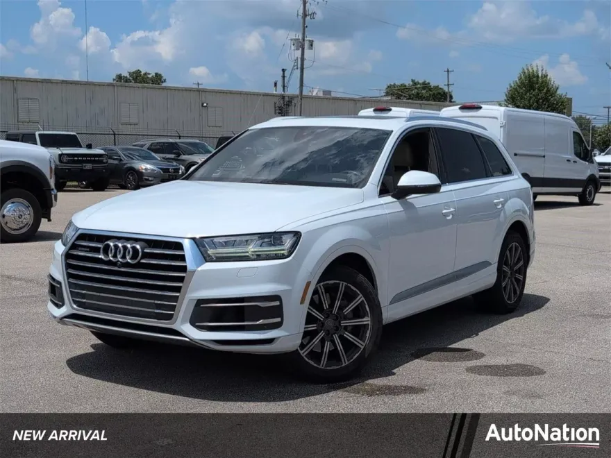 2017 Audi Q7 3.0 Premium Plus photo 1
