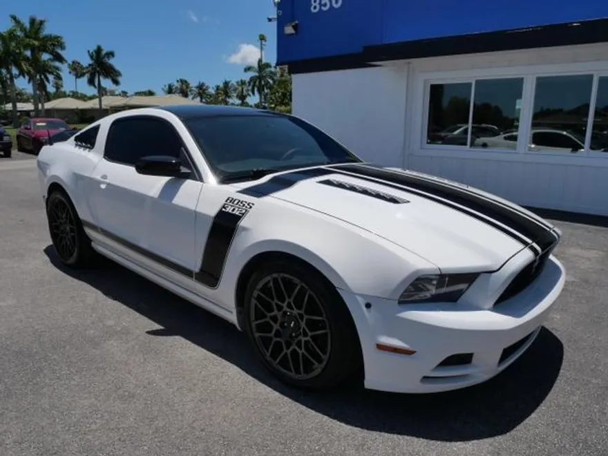 2013 Ford Mustang Boss 302 photo 1