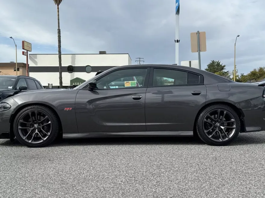 2023 Dodge Charger Scat Pack photo 1