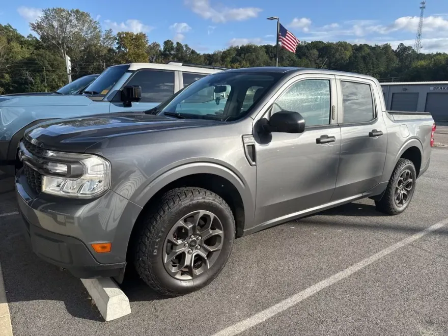 2022 Ford Maverick XL photo 1
