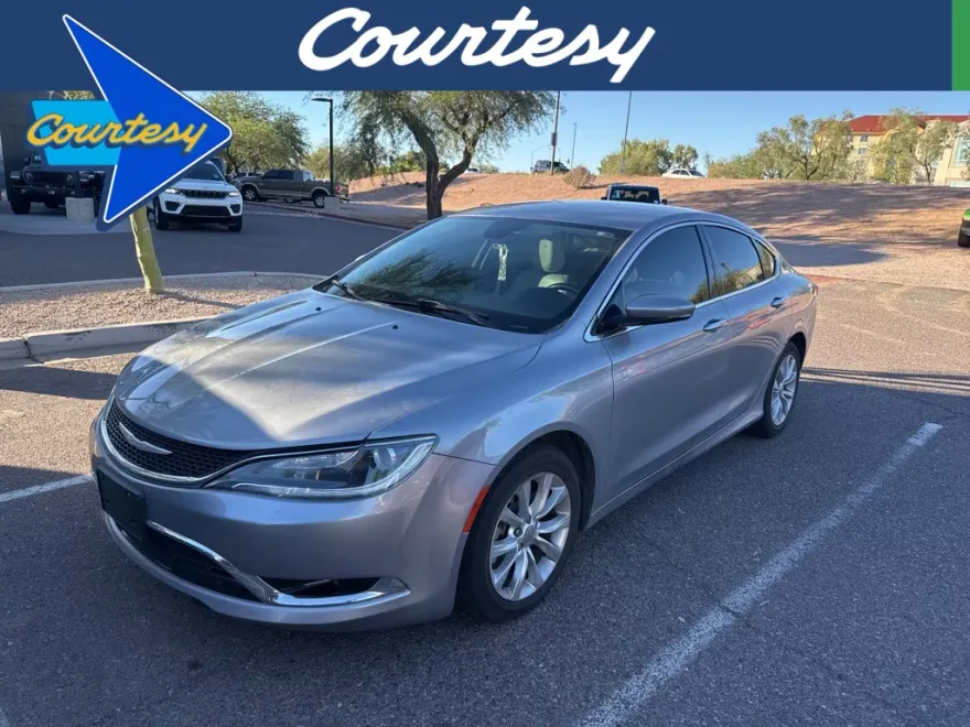 2015 Chrysler 200 C photo 1