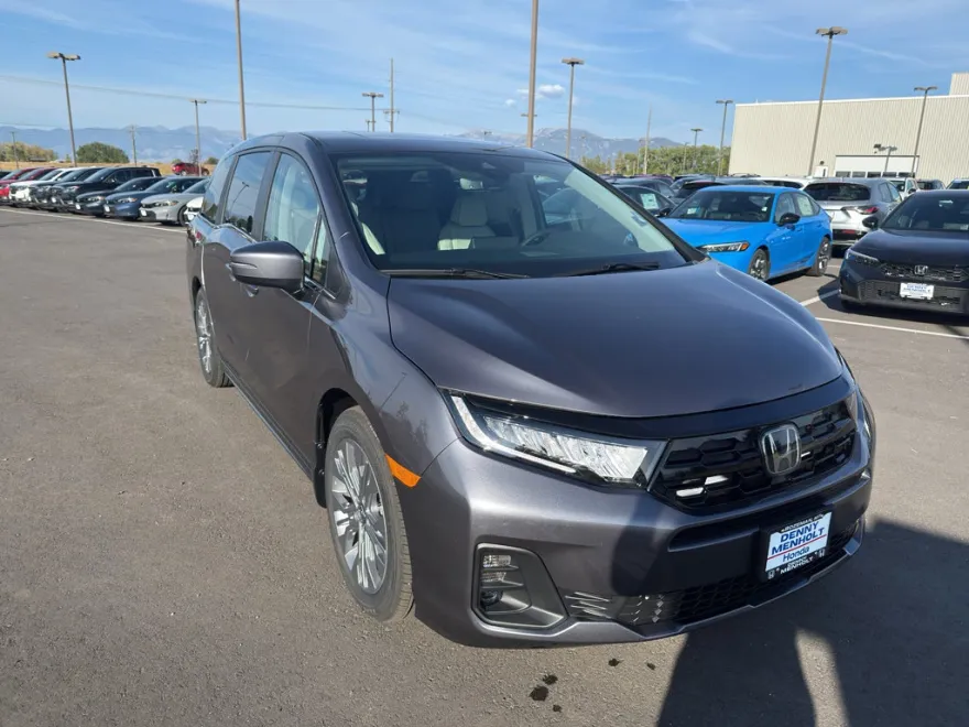2026 Honda Odyssey Touring photo 1