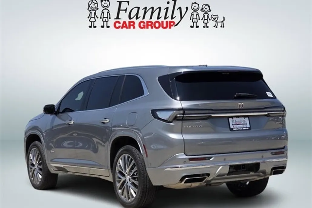 2025 Buick Enclave Avenir photo 1