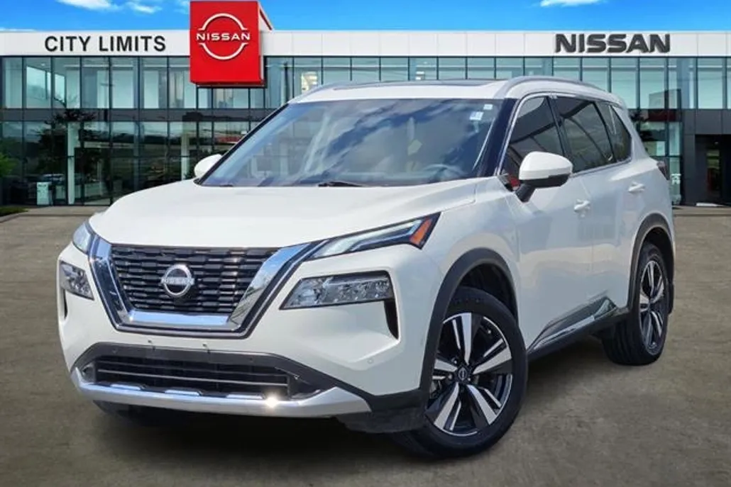 2023 Nissan Rogue Platinum photo 1