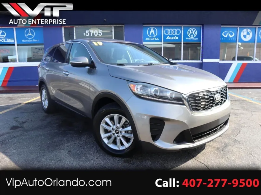 2019 Kia Sorento LX V6 photo 1
