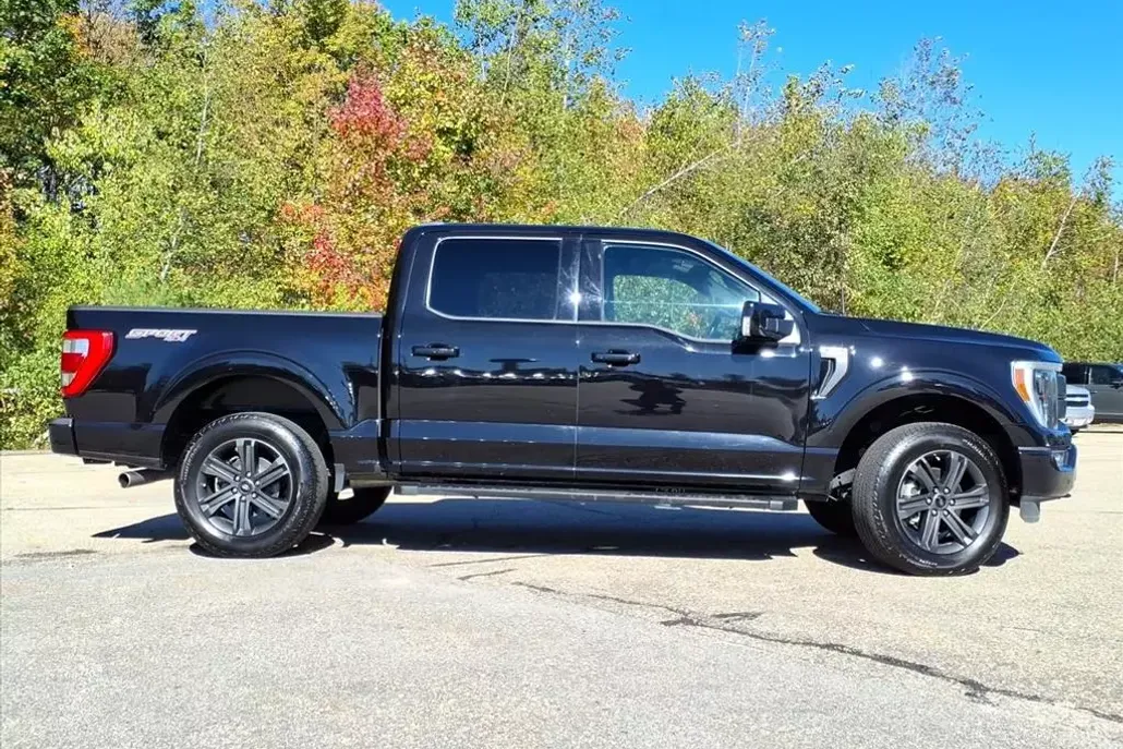 2023 Ford F-150 Lariat photo 1