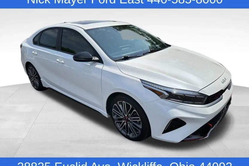 2023 Kia Forte GT photo 1