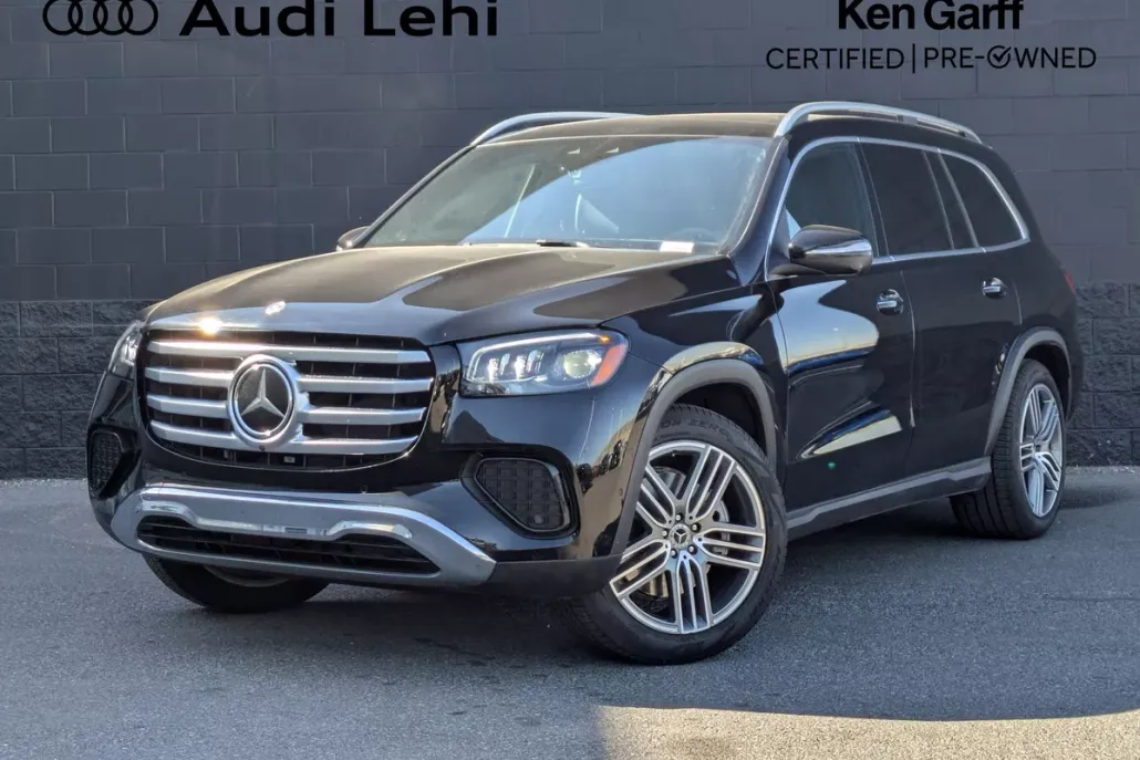 2025 Mercedes Benz GLS 450 4MATIC photo 1