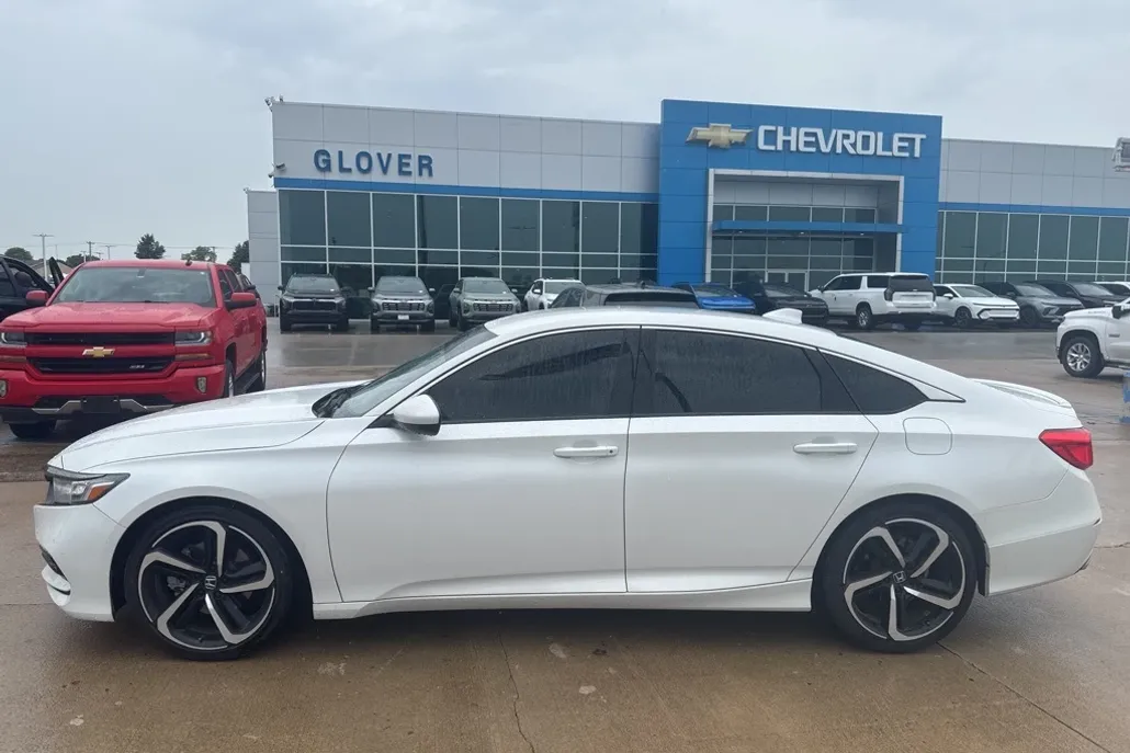 2018 Honda Accord Sport photo 1