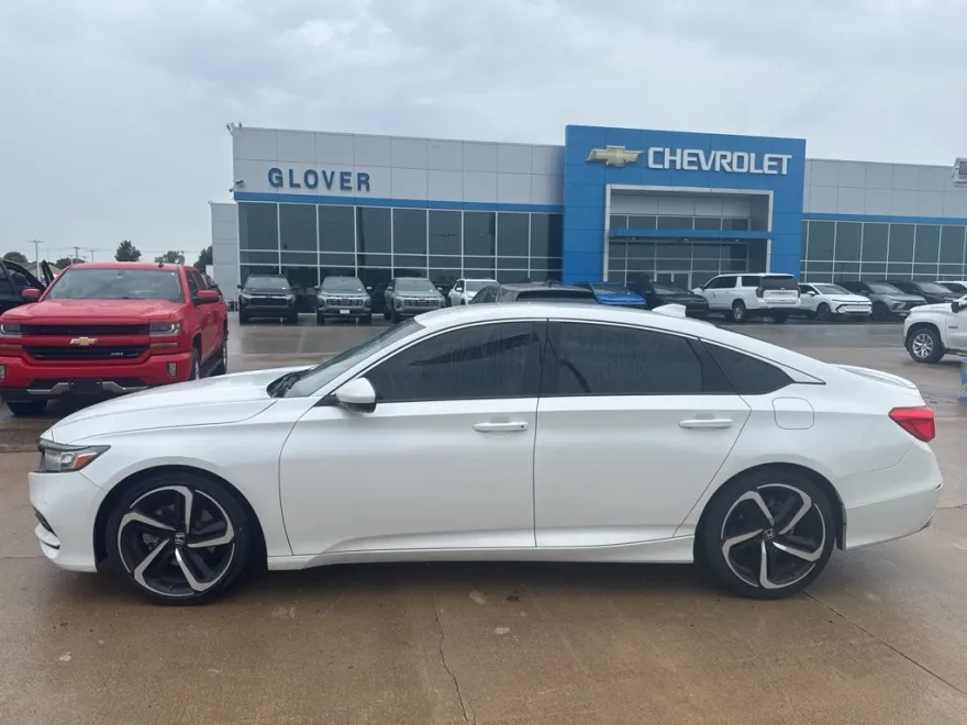 2018 Honda Accord Sport photo 1